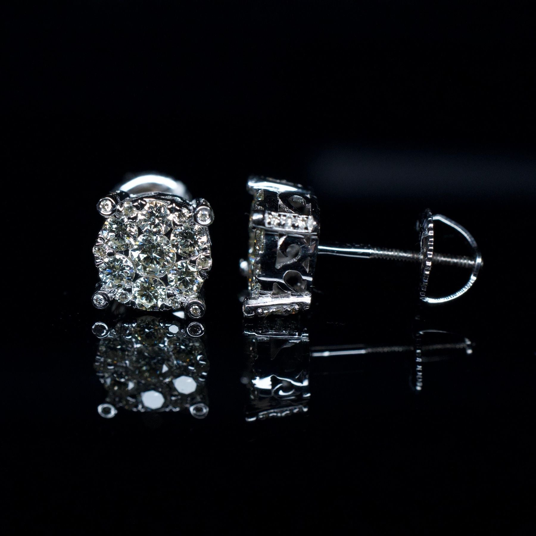 14K, 2.2g, 1.5ctw Natural