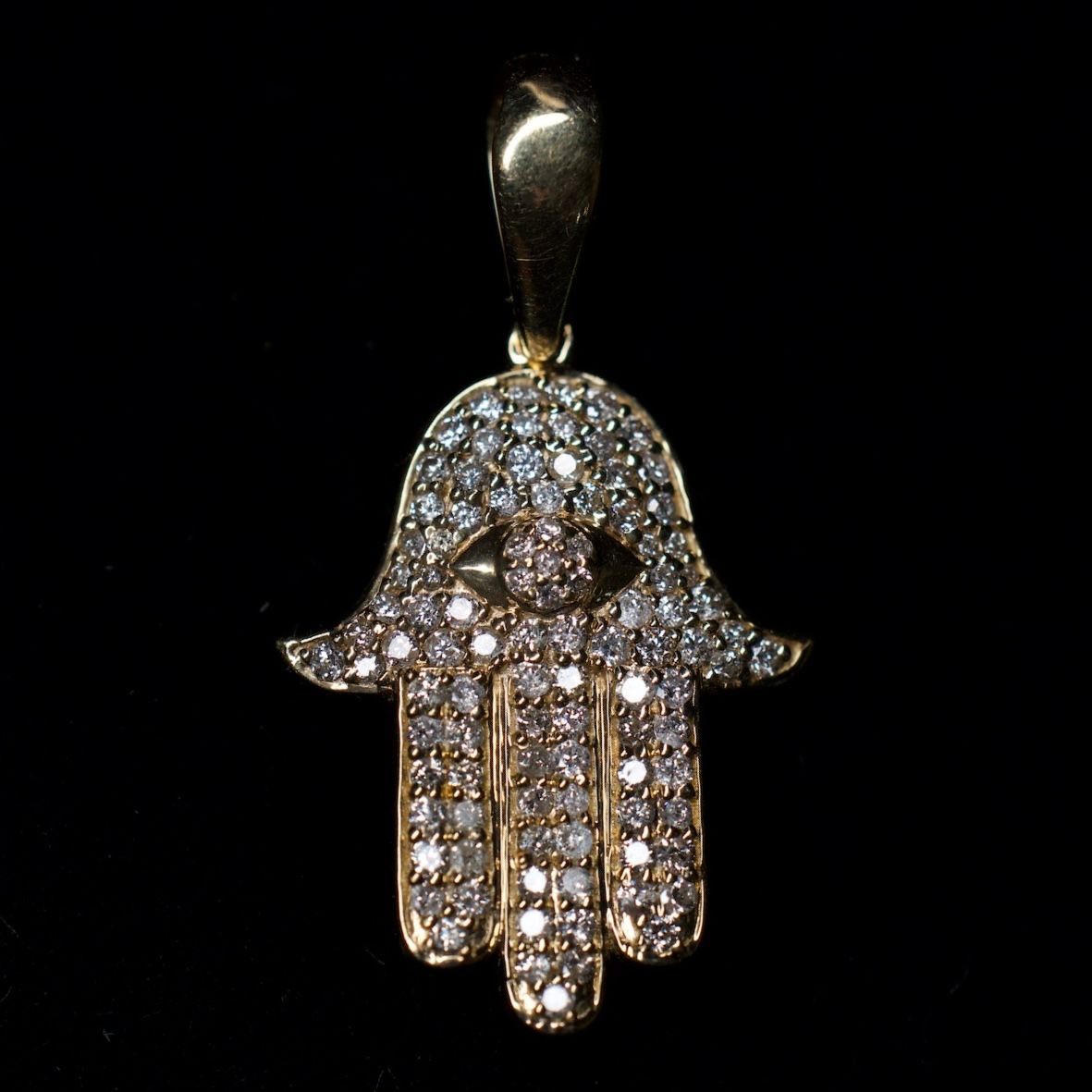 14k Natural Diamond Hamsa Pendant .3ctw