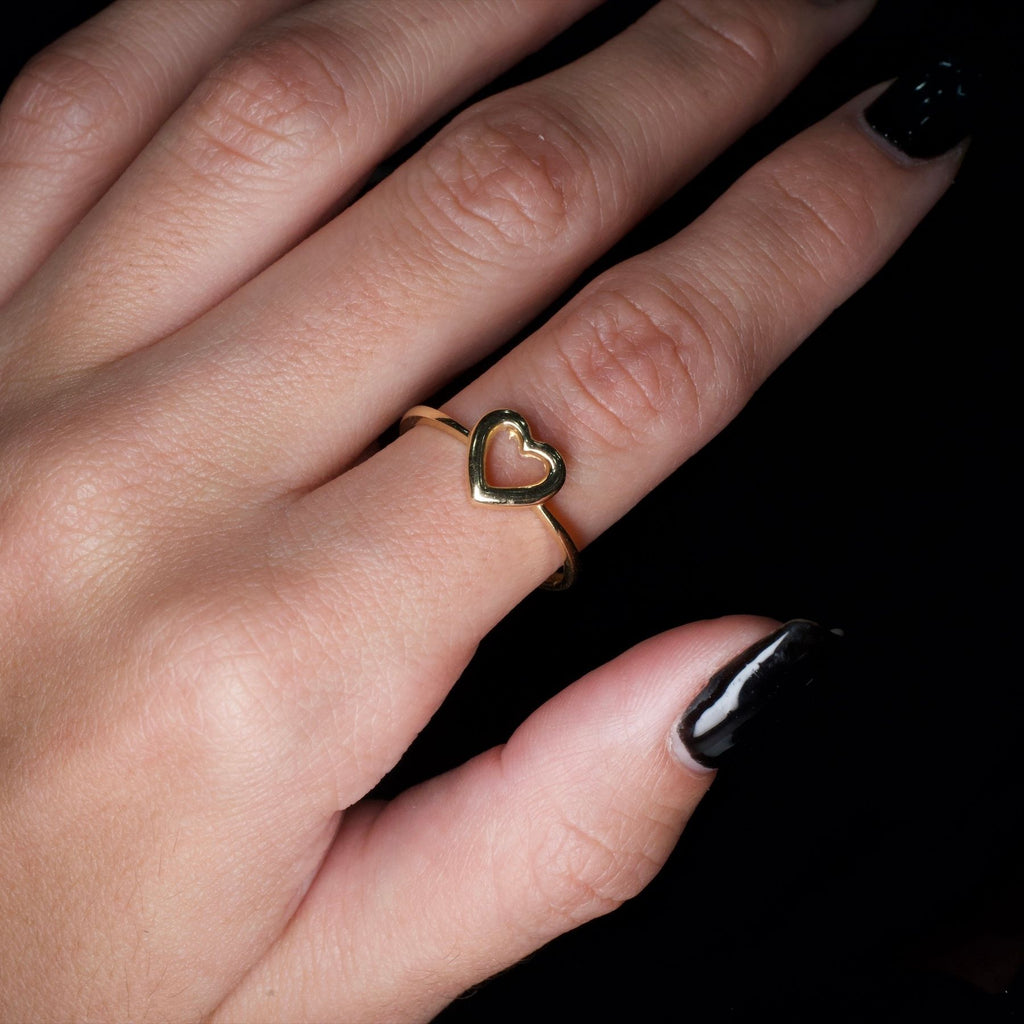 14K Gold Heart Ring 1.4g